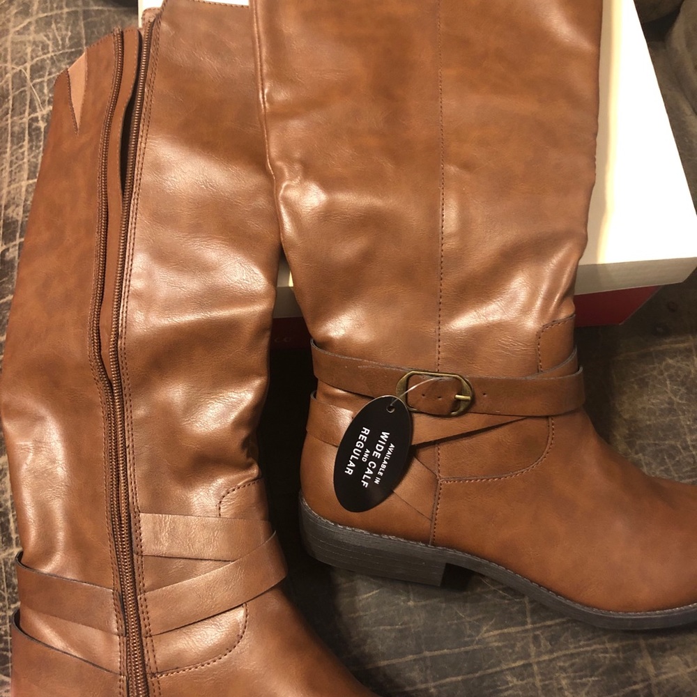 NWOT brown knee boots
